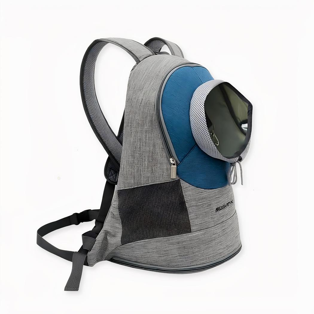 Descubra esta elegante mochila transportín para mascotas, que le permitirá transportar a su compañero con total seguridad. Esta bolsa se adapta a perros y gatos de hasta 6 kg de peso. La correa deslizante se ajusta al tamaño del cuello de su mascota para un ajuste seguro.