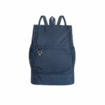 Mochila de yoga azul para mujer con fondo blanco