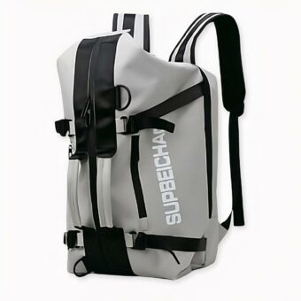 Esta mochila deportiva multifuncional puede llevarse de varias formas, como mochila, sobre el hombro o como bandolera gracias a su correa. Es una bolsa moderna, elegante y práctica que también cuenta con un compartimento para el ordenador. En esta bolsa cabrá todo lo que necesite.