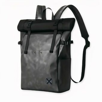 Una mochila moderna y de diseño para el uso diario. Esta mochila es impermeable y está fabricada en PVC. Es ideal para la escuela, el trabajo o un paseo por la naturaleza o en bicicleta.