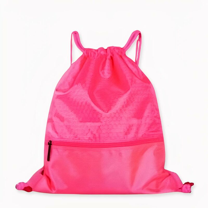 Mochila de cordón rosa suave con fondo blanco y rosa