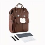 Esta mochila para bebé con su diseño de perro u oso de dibujos animados hará las delicias de su bebé. Ponga en ella las cosas de su bebé cuando salga de paseo o de vacaciones. Práctica y cómoda, esta mochila de dibujos animados es el accesorio ideal para las mamás que viajan a menudo con su bebé.