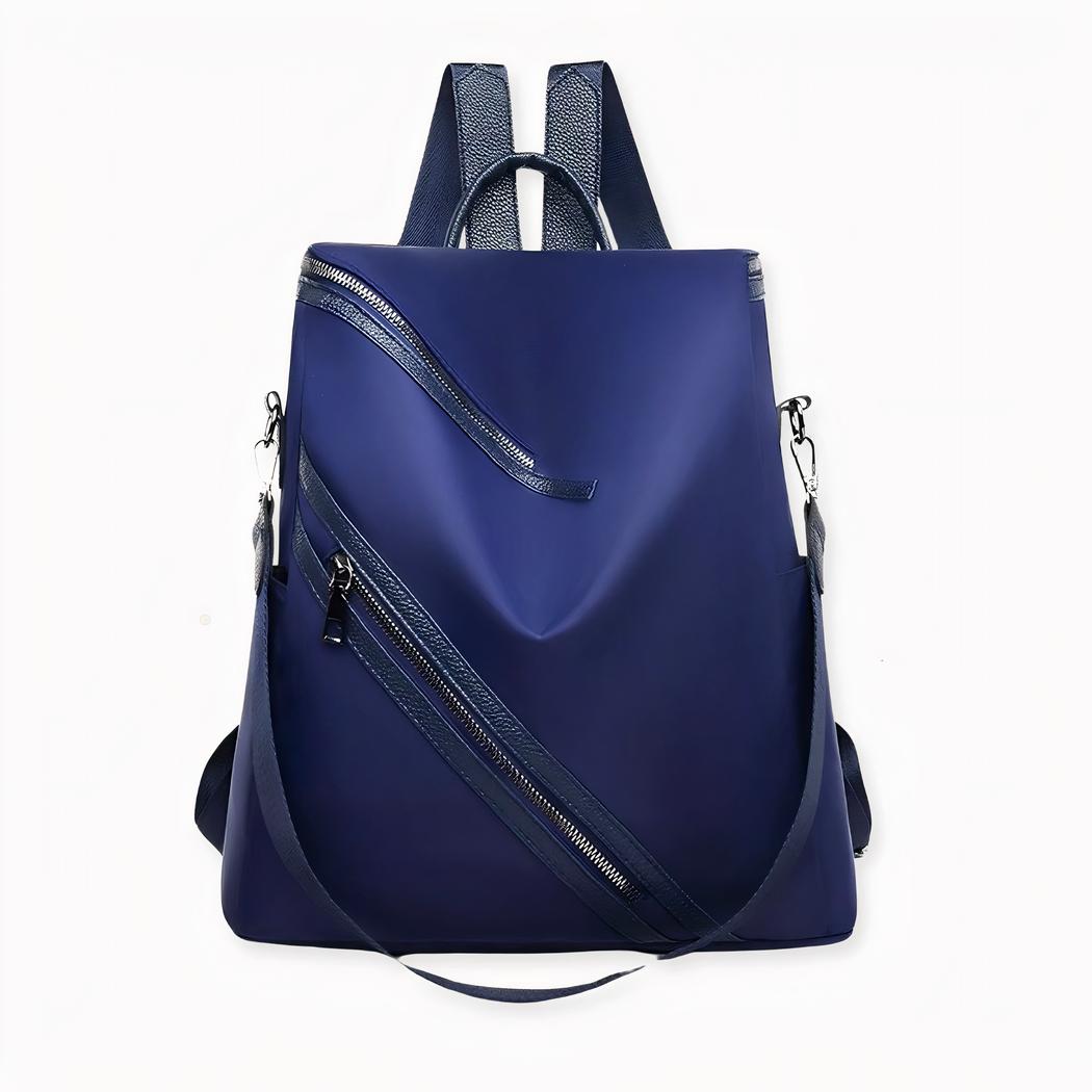 He aquí una moderna y elegante bolsa para pañales para las mamás que se preocupan por su aspecto. Esta mochila de diseño será su mejor aliada para cada salida con el bebé. Sencilla y práctica de llevar, tiene espacio de sobra para todos los artículos esenciales de su pequeño.