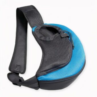 Esta bonita mochila para perros con una correa para el hombro está diseñada para perros pequeños. Es perfecta para sacar a pasear a su chihuahua, yorkie o maltés. Su diseño de malla y rizo proporcionará la máxima comodidad a su mascota.
