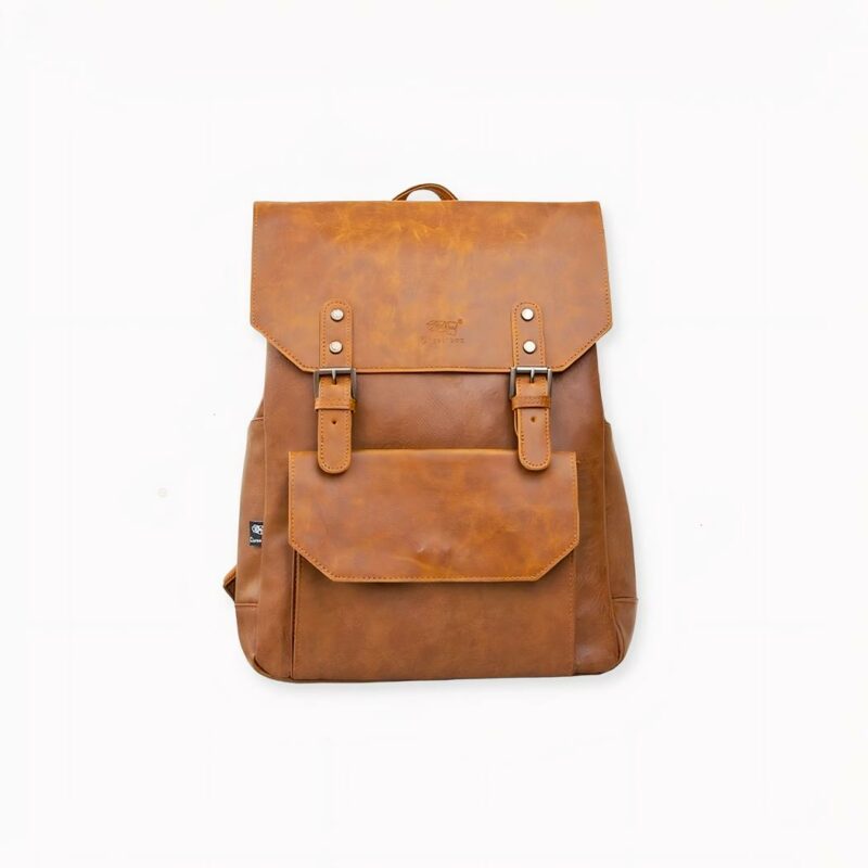 Lejos de los bancos del colegio, reviva el mundo con su espíritu despreocupado de niña gracias a nuestra magnífica cartera vintage de piel sintética y ¡láncese a la aventura! Siempre a su espalda, tendrá todo lo que necesita para que sus días de exploración sean un éxito. Esta mochila está disponible en 3 colores.