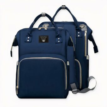 Descubra esta bolsa de viaje para bebé. Una mochila de diseño ideal para llevar la ropa y la comida de su pequeño. Podrá llevar todo lo que su hijo necesite con esta bolsa de gran capacidad.