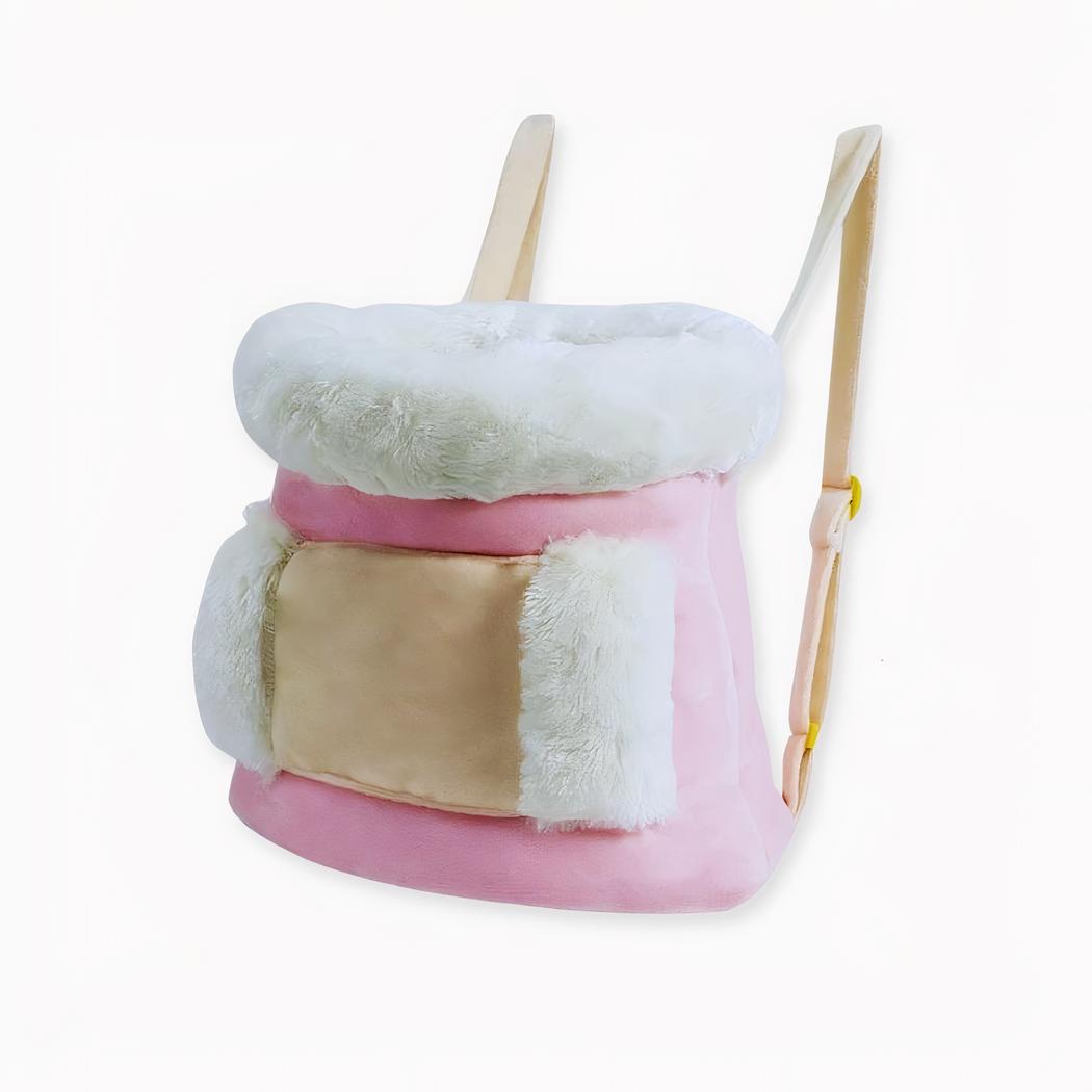 Su mascota pasará el invierno acurrucada junto a usted en este magnífico, suave y cálido bolso de transporte para gatos. Incluso tiene bolsillos laterales para que pueda calentarse las manos y abrazar a su mascota.