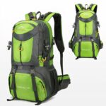 Mochila de lona verde y gris de estilo marinero