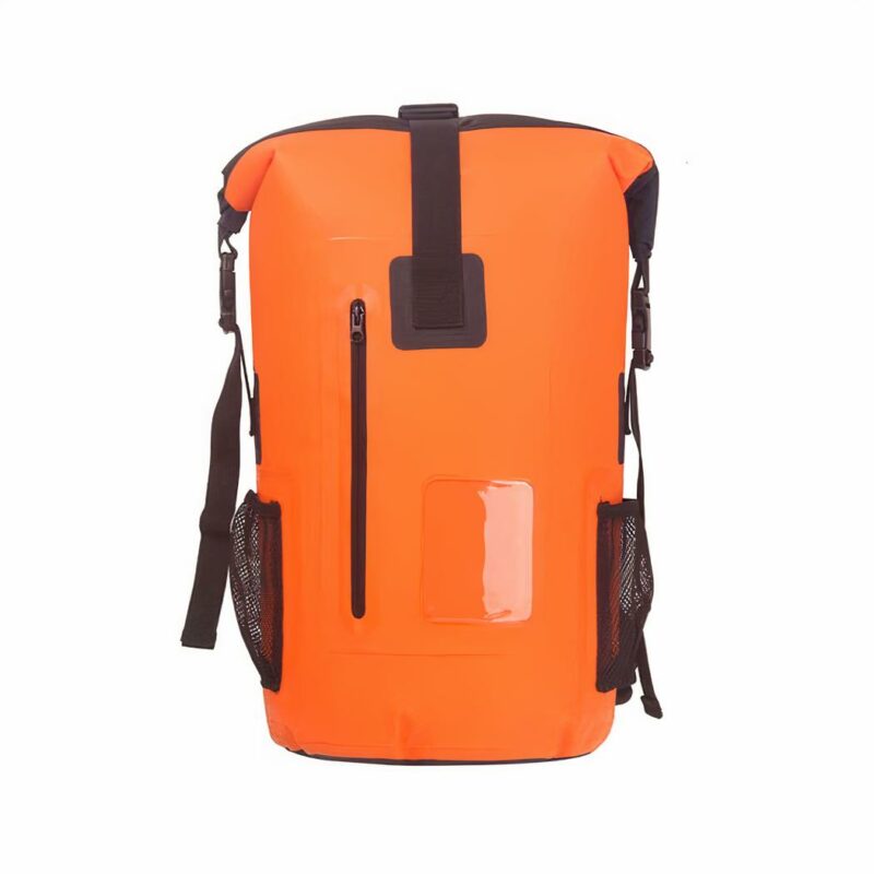Bolsa impermeable enrollable para moto naranja con fondo blanco