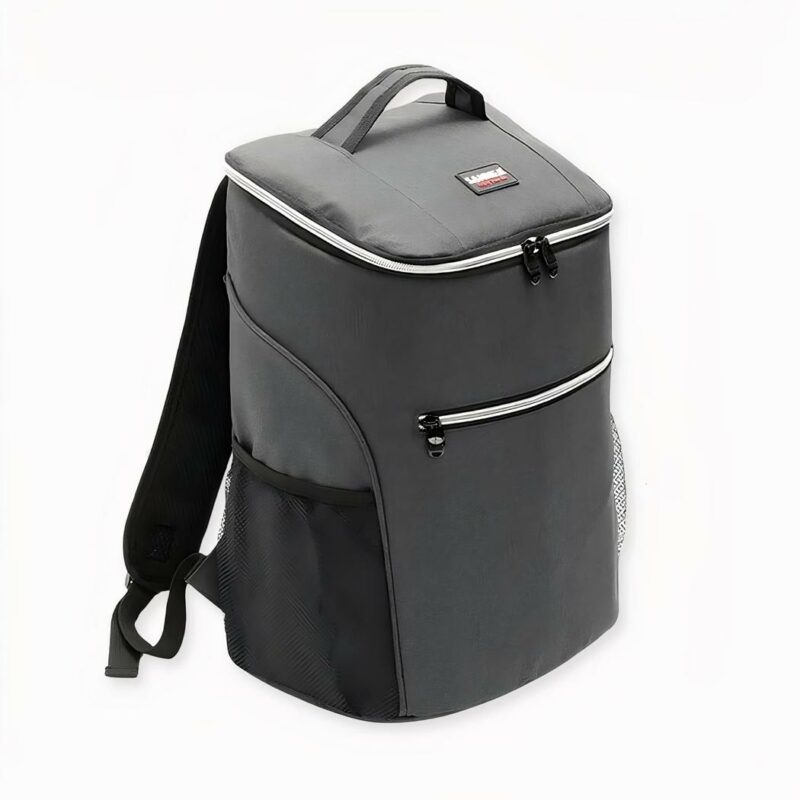 Las cremalleras lisas y duraderas proporcionan una seguridad adicional para sus alimentos y otros artículos. Además, la bolsa nevera está disponible en una variedad de atractivos colores para adaptarse a su estilo personal. Con su diseño práctico y duradero, la bolsa nevera grande para picnic es la solución perfecta para sus salidas al aire libre.