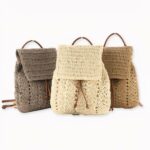 Nuestra increíble mochila de paja tejida para mujer es perfecta para los días de verano.
