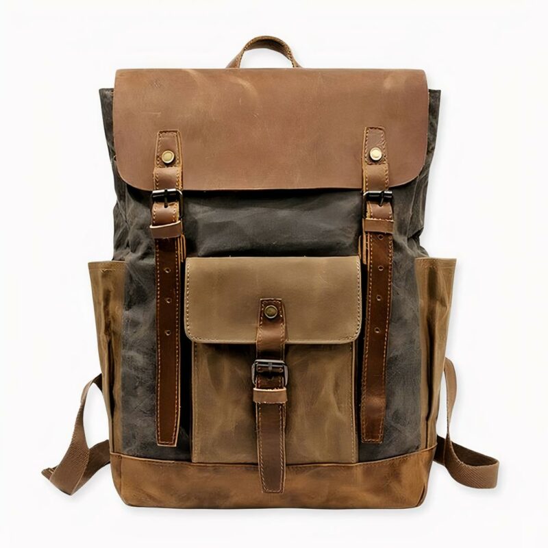 ¿Busca una mochila elegante y práctica que le permita realizar sus desplazamientos diarios con total tranquilidad? ¡Eche un vistazo a nuestra mochila vintage de lona encerada! Fabricada con lona impermeable de alta calidad, esta mochila es lo suficientemente grande como para llevar un portátil de 15 pulgadas y todos sus demás objetos esenciales, y a la vez cómoda de llevar.