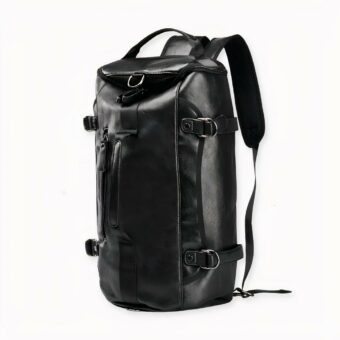 Esta mochila multifuncional de cuero negro es el accesorio ideal para sus viajes.