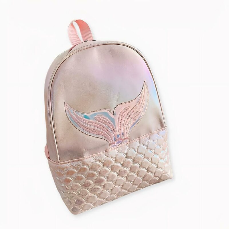 ¿A su hija le encantan las sirenas? ¡Entonces esta mochila con estampado de sirenas para niña es justo lo que necesita!  Una bonita mochila decorada con brillantes lentejuelas que podrá llevar todos los días al colegio o de vacaciones junto al mar.