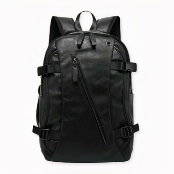 Mochila vintage masculina de polipiel negra con fondo blanco