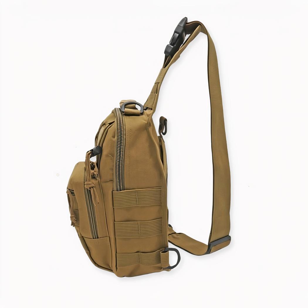 Mochila militar suave con correa para el hombro. De buena calidad y muy práctica.