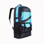 Mochila de esquí de nylon de 60L en azul con fondo gris claro.