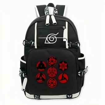 Mochila negra con diferentes motivos de sharingan y bolsillos laterales. Buena calidad y muy a la moda.