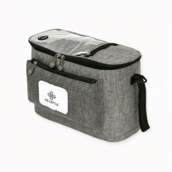 ¿Busca una bolsa para cochecito de bebé de alta calidad, elegante y funcional? No busque más: esta bonita y elegante bolsa para cochecito. Esta bolsa está diseñada para ofrecer el máximo confort y comodidad a los ocupados padres que se desplazan. Dispone de un amplio espacio de almacenamiento para todos los artículos esenciales de su bebé.