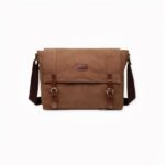 Esta elegante y práctica bandolera es perfecta para el uso diario. Está fabricada con materiales de alta calidad y tiene un estilo vintage que resulta informal y a la moda.