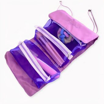 Elija este neceser de viaje tan práctico como elegante, ¡con varios bolsillos para sus utensilios de maquillaje! Es perfecto para guardar todos sus productos de maquillaje y belleza, y puede colgarse de la pared o plegarse en una bolsa para transportarlo fácilmente.