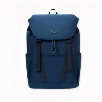 ¿Busca una mochila funcional y con estilo que pueda seguir el ritmo de su activo estilo de vida? Entonces eche un vistazo a nuestra mochila ergonómica, impermeable y de gran capacidad en color azul Esta mochila de gran capacidad es perfecta para el trabajo, la escuela, los viajes o cualquier otra actividad en la que necesite llevar muchas cosas.
