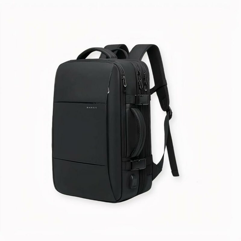 IMG_Sac à dos_imitation_jean (1) Esta mochila impermeable para portátil es la compañera ideal para viajeros y trabajadores en movimiento. Fabricada con materiales de alta calidad, ofrece una protección duradera contra la humedad y los elementos.
