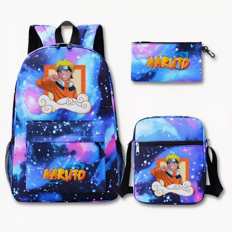 IMG_Sac_dos_Naruto_design_Galaxie Juego de tres piezas de Naruto en tonos azules y morados: una mochila a la izquierda con la cabeza de Naruto en la parte superior, un estuche para lápices arriba a la derecha y una bandolera abajo a la derecha.
