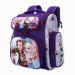 Mochila escolar morada con motivos de Elsa y Anna, personajes de la Reina de las Nieves.