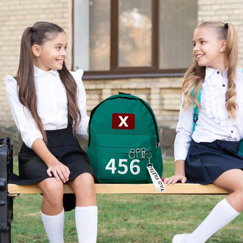 Mochila verde infantil con número Squid Game