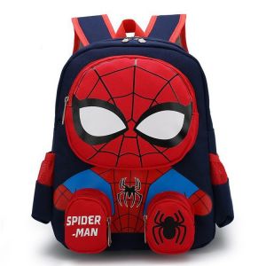 Suave mochila roja y azul de Spiderman con fondo blanco