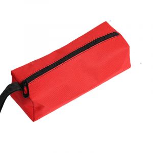 Bolsa de almacenamiento de color sólido en poliéster rojo con fondo blanco